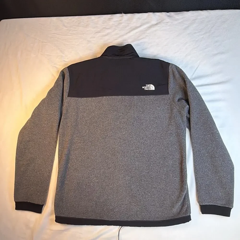 North Face Jacket Men’s Gray Denali Fleece Jacket - Size M